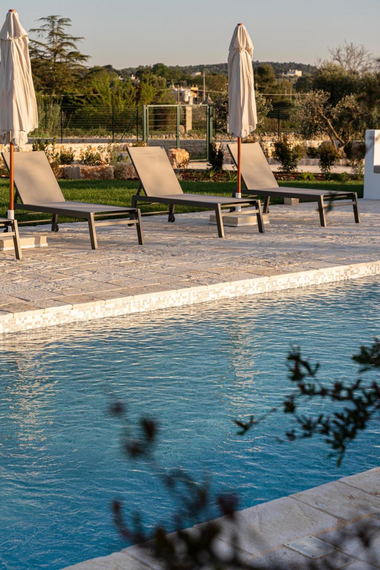 Trullo Jale - Boutique Apartments Ostuni Exteriör bild