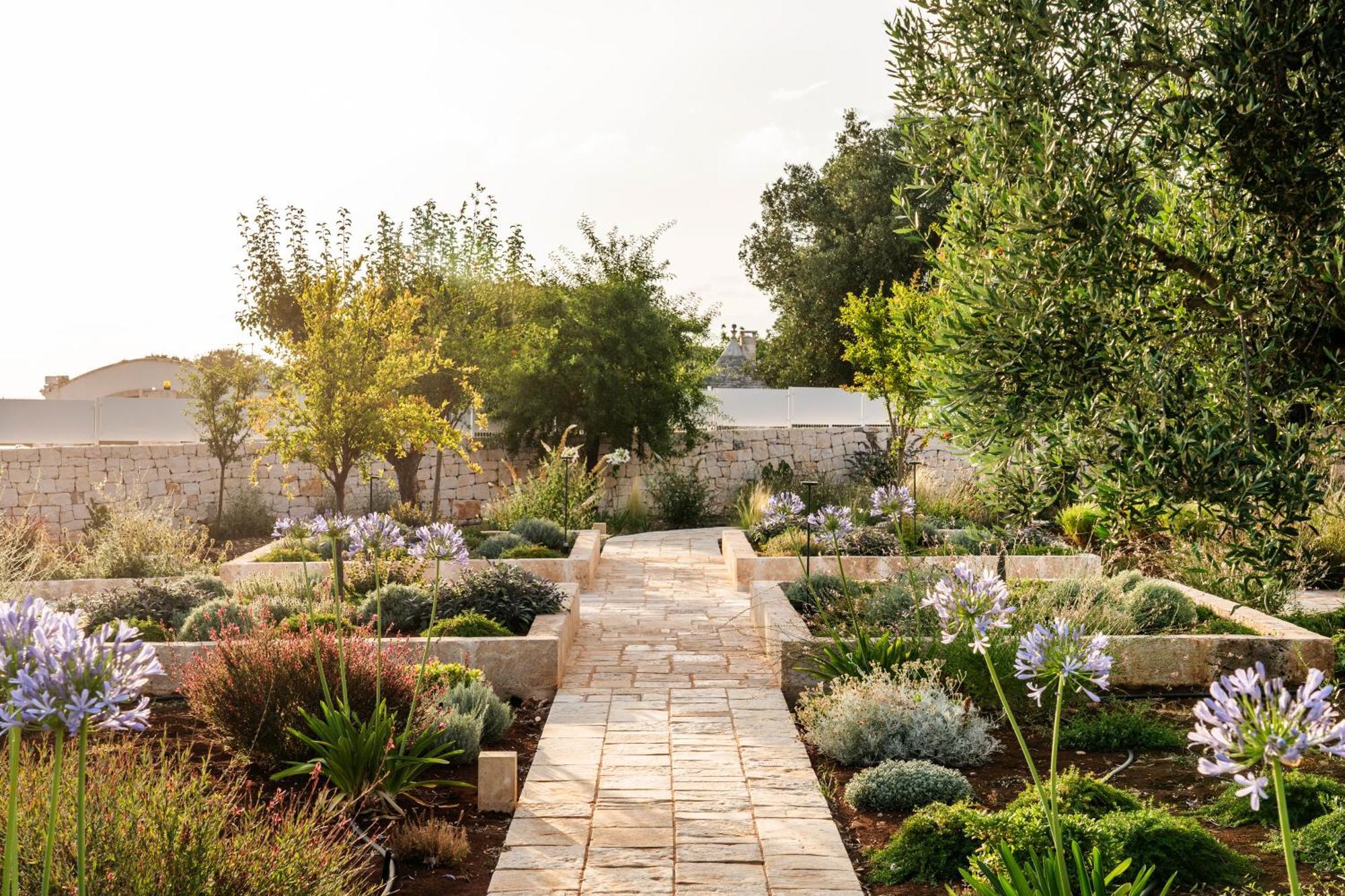 Trullo Jale - Boutique Apartments Ostuni Exteriör bild