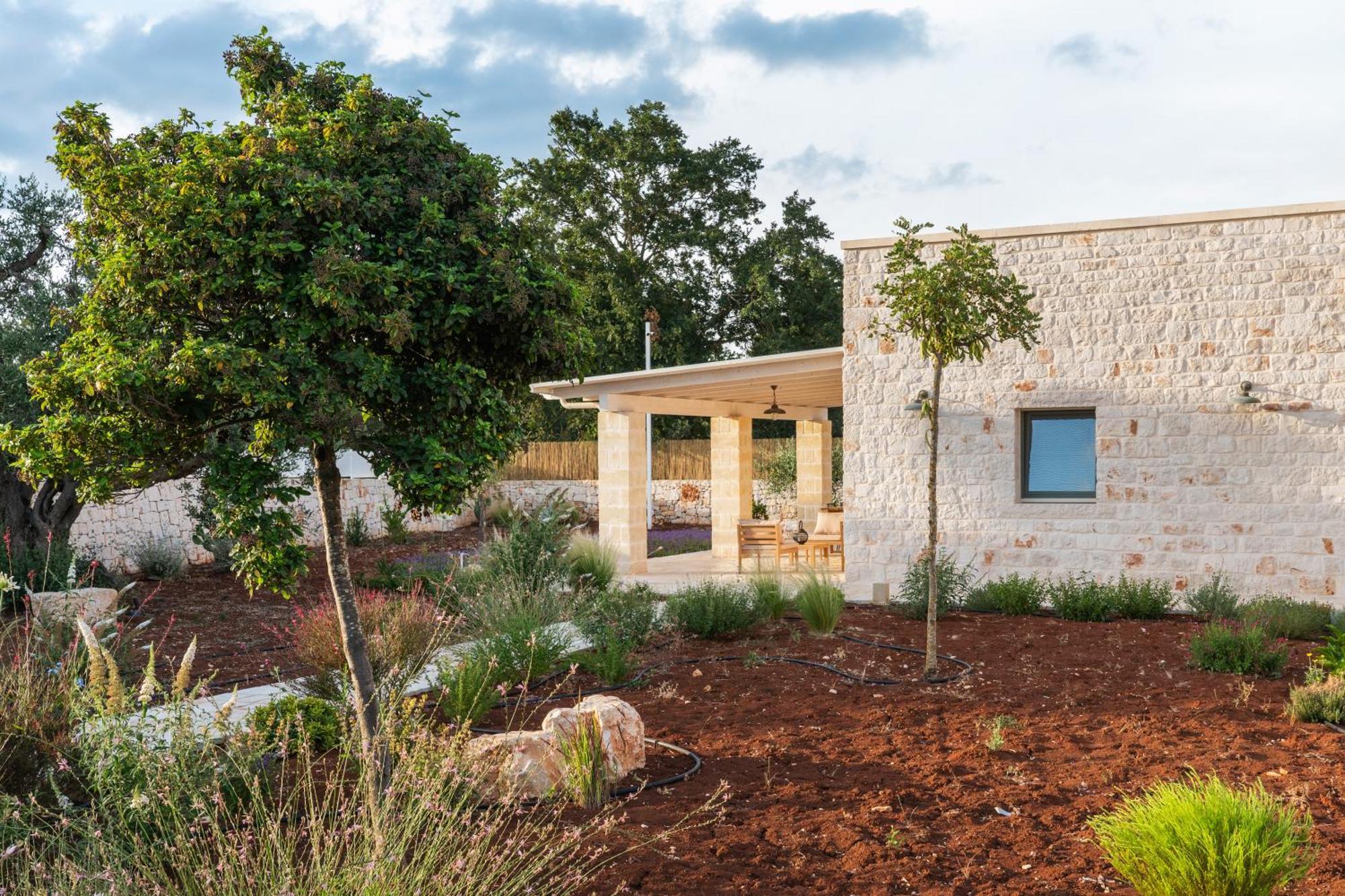 Trullo Jale - Boutique Apartments Ostuni Exteriör bild